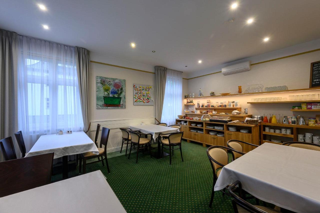וורצ'לאבי Hotel Zelena Marina מראה חיצוני תמונה