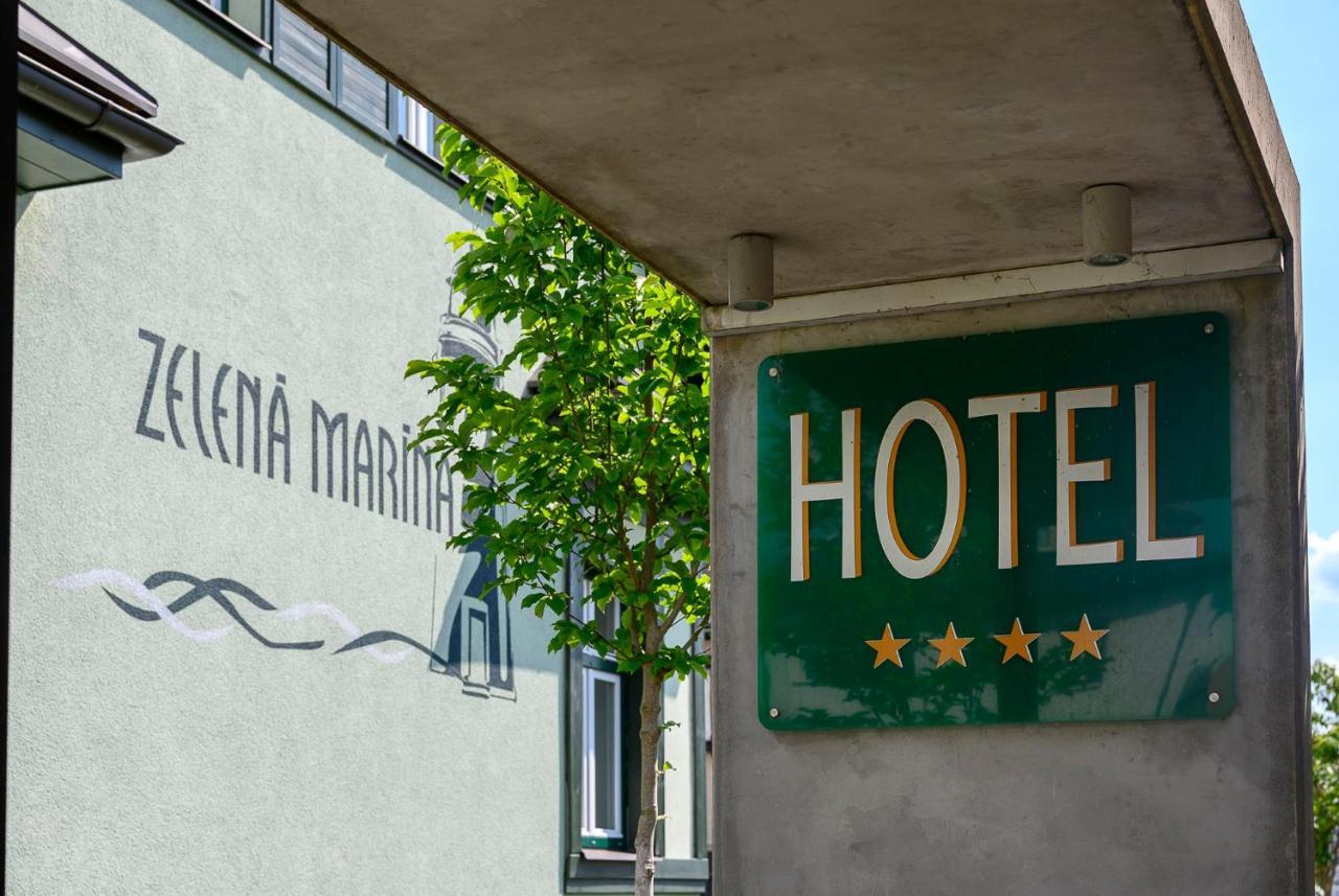 וורצ'לאבי Hotel Zelena Marina מראה חיצוני תמונה