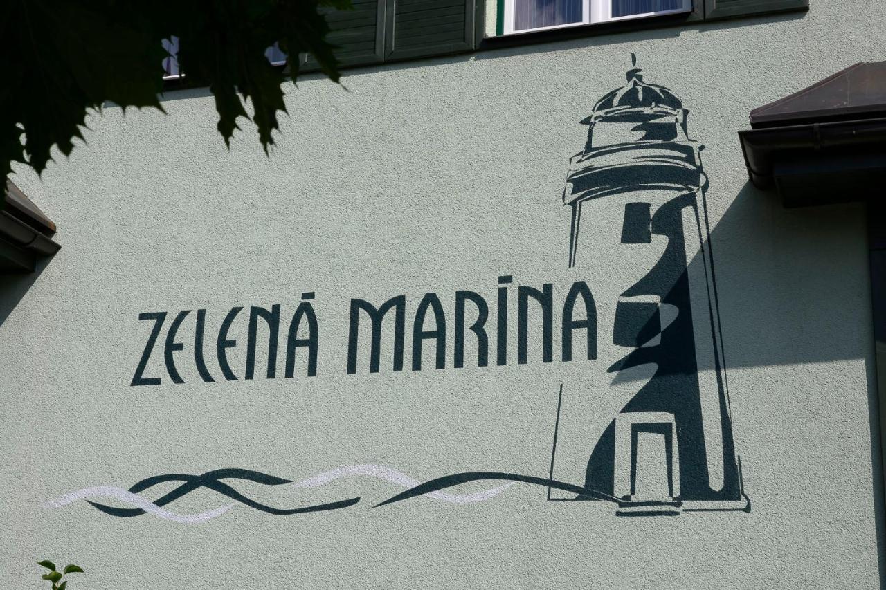 וורצ'לאבי Hotel Zelena Marina מראה חיצוני תמונה